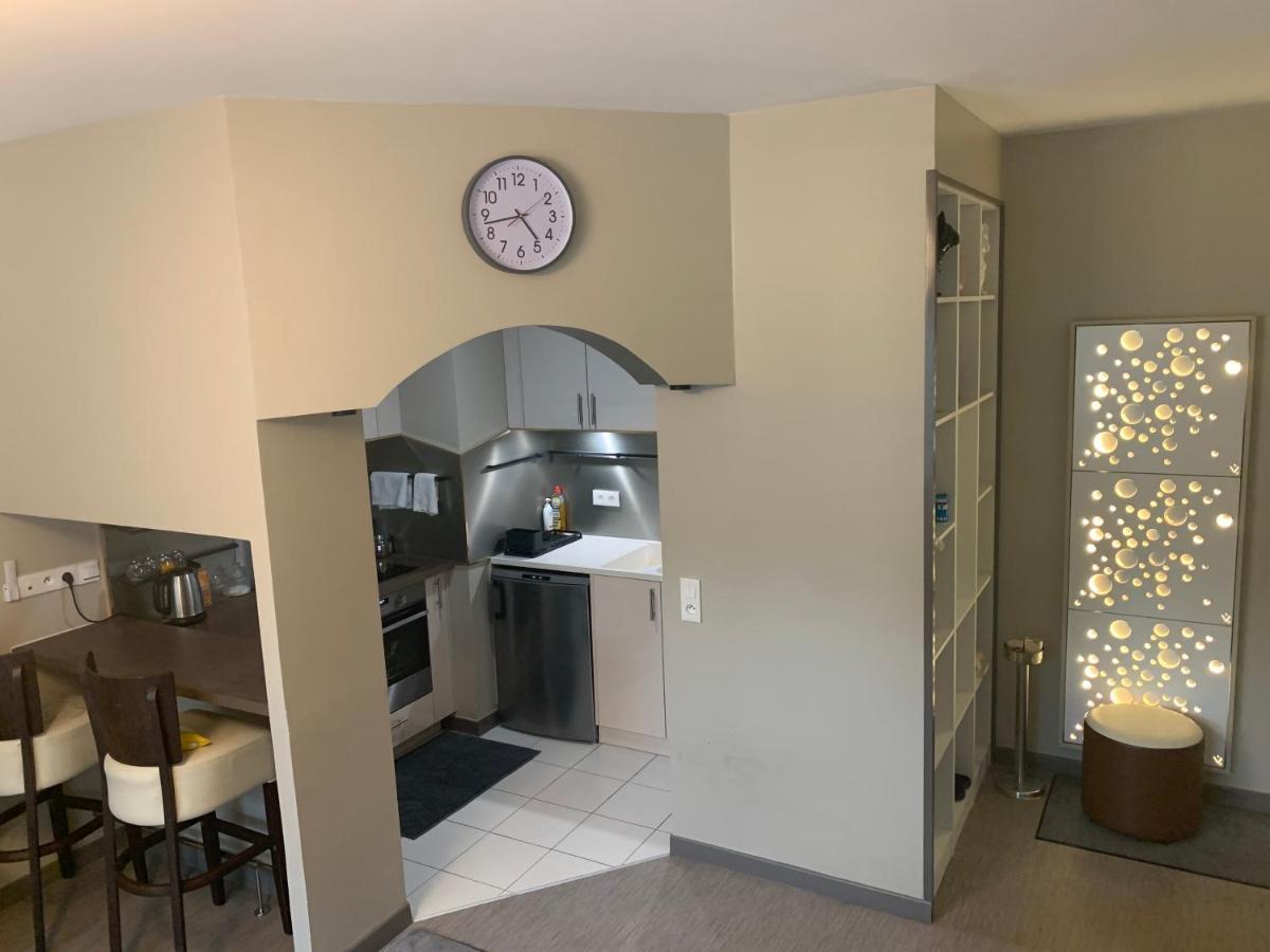 Luxurious Flat In Bondy,アパートメント エクステリア 写真